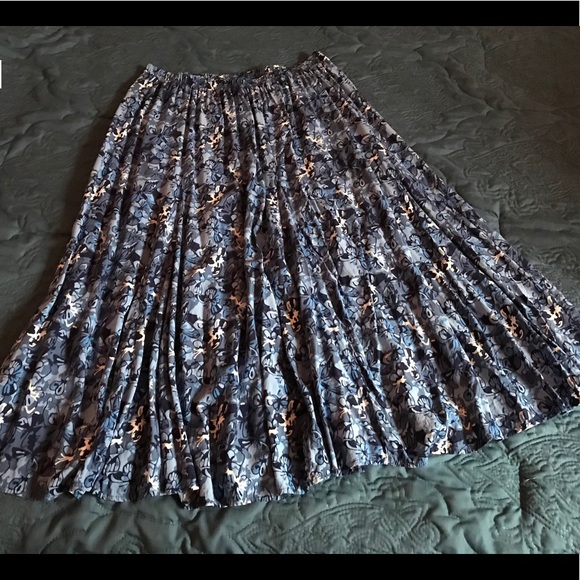 Blair Maxi Skirt Size Large - Picture 1 of 1